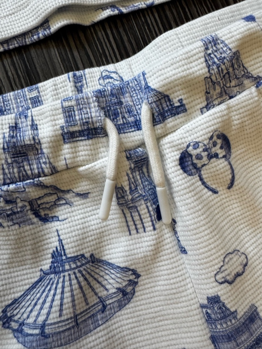 Disney Matching Set - Picture 4 of 6